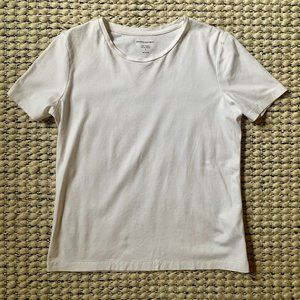 Banana Republic Luxe Touch White T-shirt - Size Small